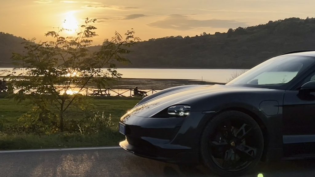 porsche taycan 4 vcross
