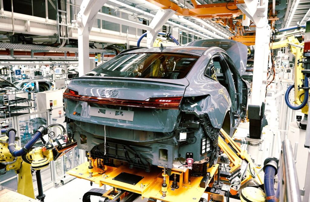 Chiusura dello Stabilimento Audi
