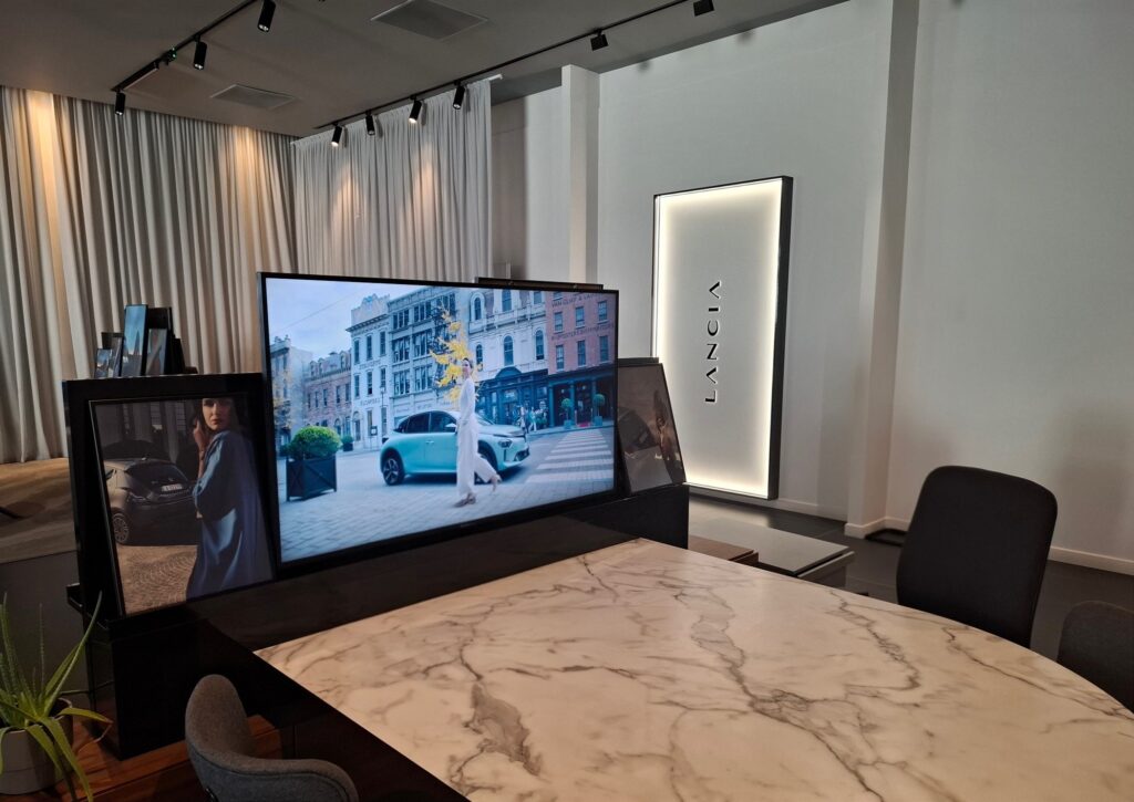 Stellantis e Samsung - automotoelettriche