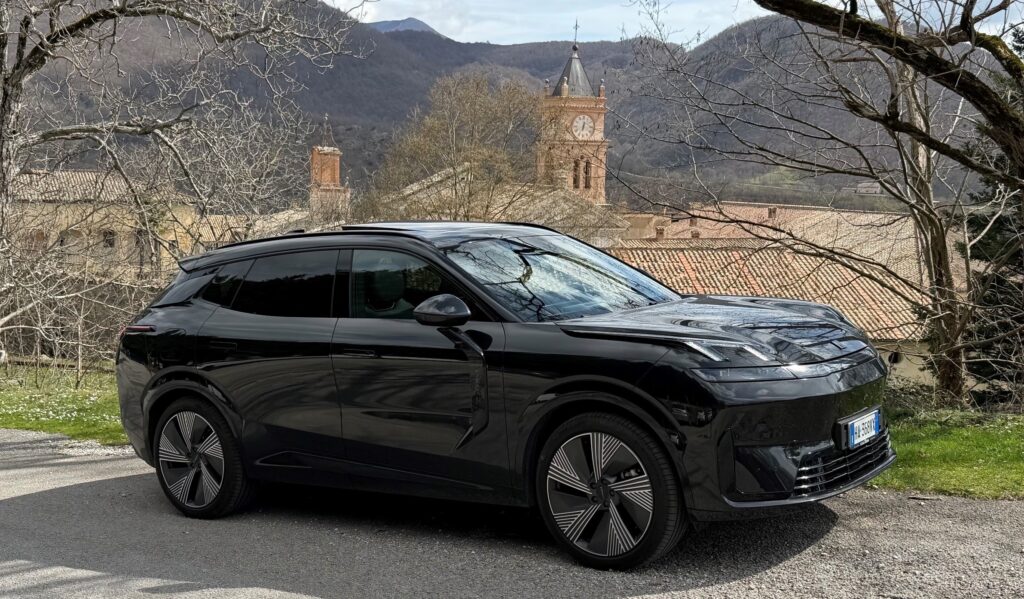 Lynk & Co 08