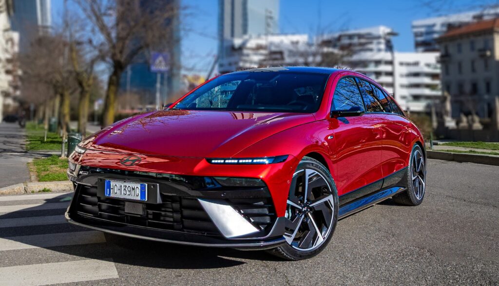 Hyundai Ioniq 6 N Line - automotoelettriche