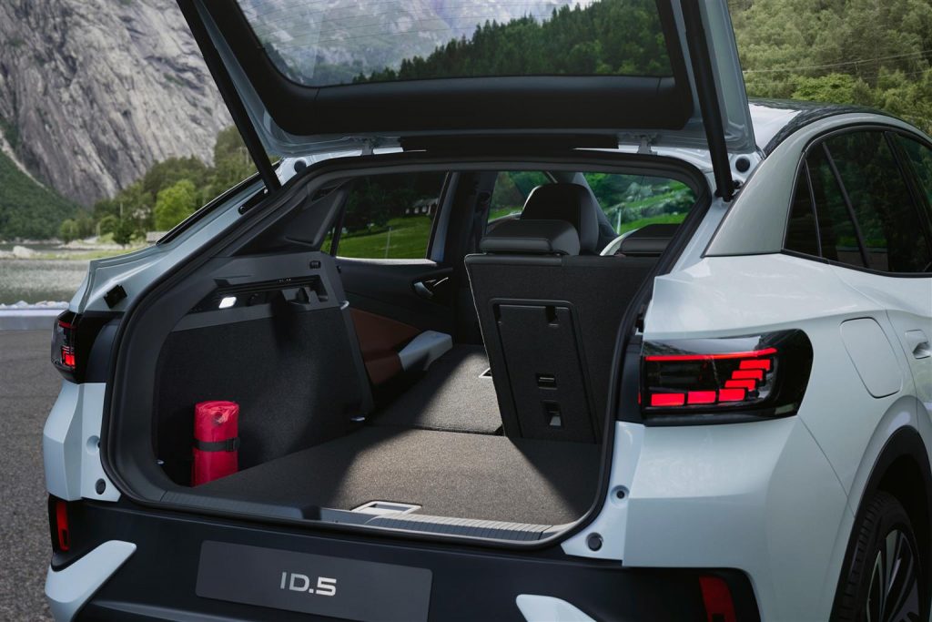 Arriva la ID.5 in casa Volkswagen: il nuovo SUV coupé che appartiene ad una nuova generazione di vetture.