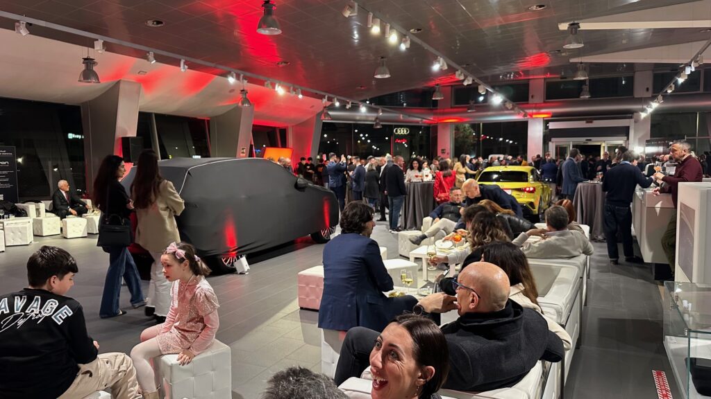 Nuova Audi Q5 -automotoelettriche