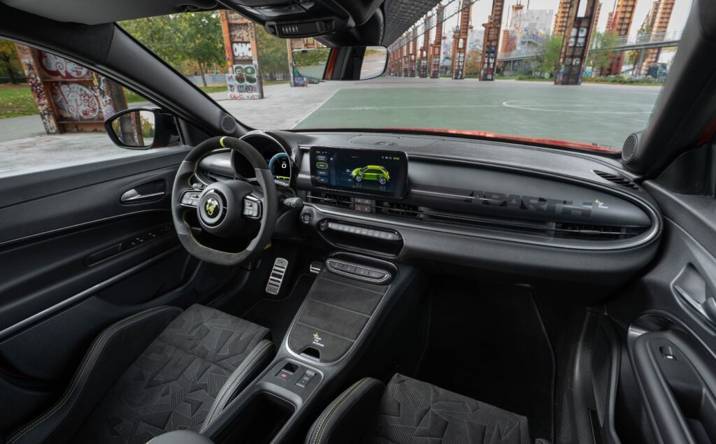Abarth 600e - automotoelettriche